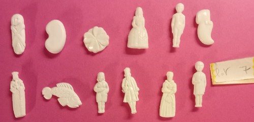 Feves plastique anciennes - feves,