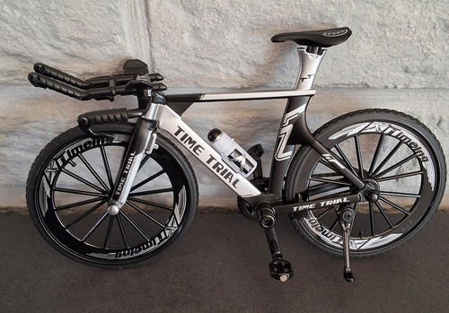 Vélo cycliste triathlon - cycliste,