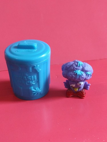 Figurine poubelle bleues - figurine:,
