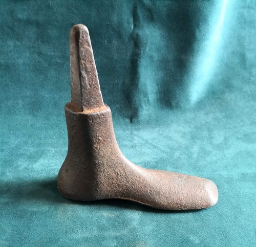 Ancienne forme enclume - , en