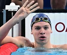 Léon Marchand Jeux Olympiques 2024 Paris France Marie Antoinette Cérémonie Dion