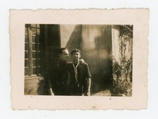 PHOTO snapshot amateur vintage un scout et son père filial fierté bérêt uniforme