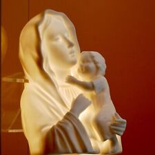 Veilleuse Vierge à l'enfant en biscuit de porcelaine blanche