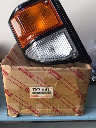Original toyota front signal - toyota,