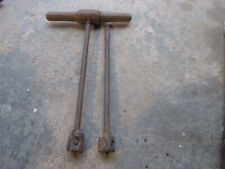 lot de 2 outils anciens de TONNELIER ET OU TRAVAIL DU BOIS  BONDONNIERES VRILLES