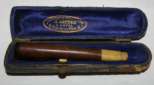 Ancien fume cigarette avec - ancien,