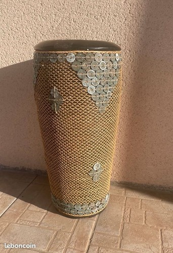 Vase indonésien terre - en,