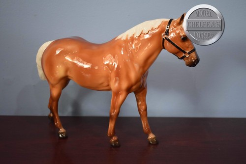 Glossy palomino quarter - glossy, palomino-quarter