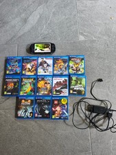 Lot PS VITA console + jeux + chargeur et carte mémoire 4Go officiel