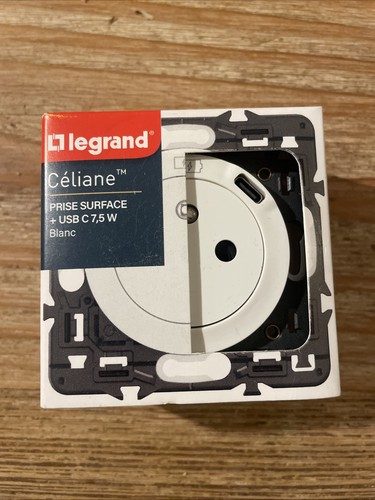 Prise avec usb - 2p+t,