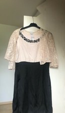 ENSEMBLE ROBE ET BOLERO EN DENTELLE    T44