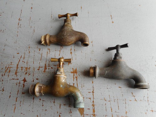 Ancien robinet laiton lot - laiton,