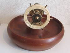 CASSE-NOIX-Ship's wheel