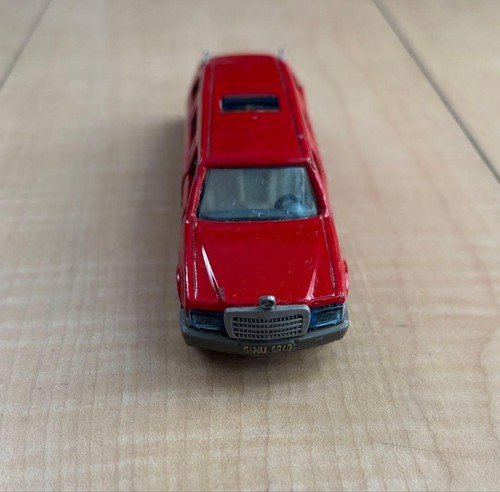 Mini voiture limousine