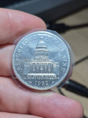 171 100 francs - ~,