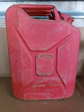 jerrican métal 20 litres – extérieur légèrement rouillé, intérieur sans rouille