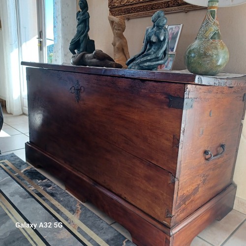 Coffre ancien noyer - coffre,