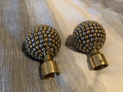 Embouts pour tringle rideau - embouts,