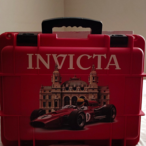Invicta red black - red/black, plastic