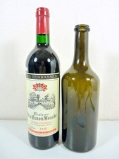 Ancienne bouteille vin verre
