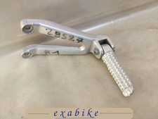 platine repose-pied arriere