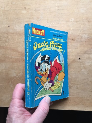 Petit format mickey - bd, parade