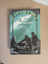 LIVRE DE POCHE JULES VERNE