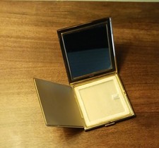 Ancien poudrier métal laqué