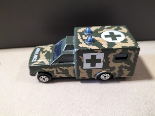 Ambulance militaire - militaire, /