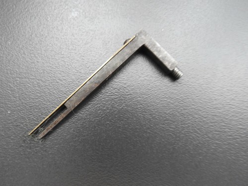 Guide cremaillere horloge - guide, d