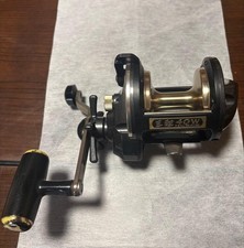 Moulinet d'appât Daiwa Giant