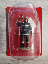 figurine pompier BOM016,édition cobra,pompier de paris,tenue de feu 2003,neuf