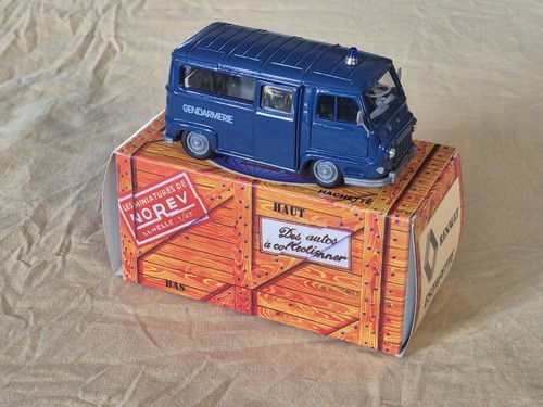 Voiture miniature renault - miniature,