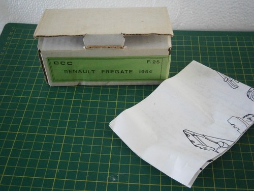 Voiture miniature kit resine - voiture,