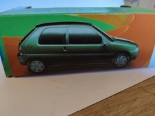 Peugeot 106 Vitesse verte à