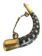 ANCIENNE GRANDE CORNE À POUDRE ORIENTALE EN CORNE ET LAITON MAROC BERBÈRE 