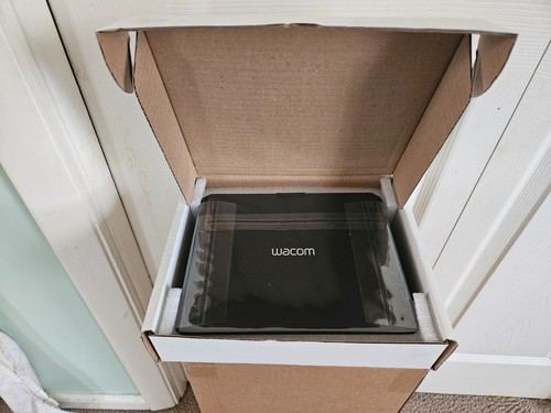 Wacom touch pad - wacom,