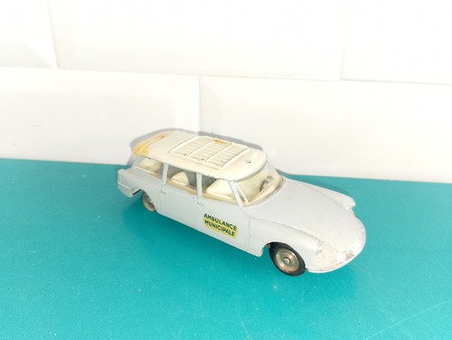 1405261 voiture ancien - , dinky