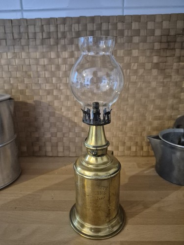 Lampe essence ancienne - essence,