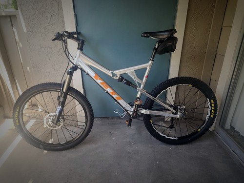 Yeti 575 full - full, mtn