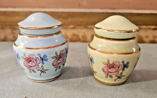 2 PETITS POTS FLACONS DE PARFUM SOLIDE EN PORCELAINE DECOR FLORAL
