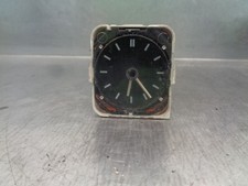 370218111004 horloge ROVER 800