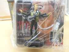 FIGURINE DE COLLECTION JOHNNY
