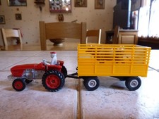 ANCIEN NOREV TRACTEUR RENAULT