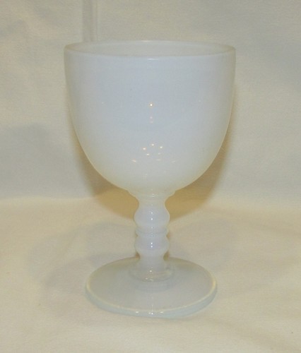 Grand verre calice ancien