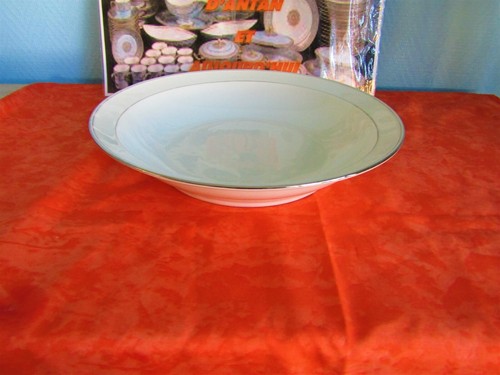 Plat creux porcelaine - en,