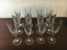 16 flûtes modèle Chantilly