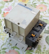 Telemecanique LC1F185 contacteur 3 poles LC1-F185