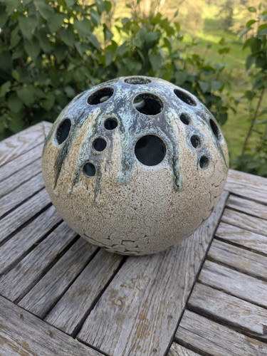 Vase pique fleurs forme oursin