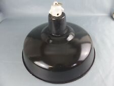 Ancienne lampe Industrielle Métal Tôle émaillée Atelier Usine loft déco ø 35 cm 